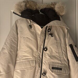 Canada Goose Chilliwack Bomber with Fur White Jacket Size L
